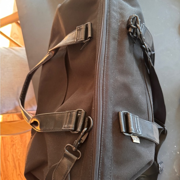 BEIS Convertible Weekender - Picture 3 of 7